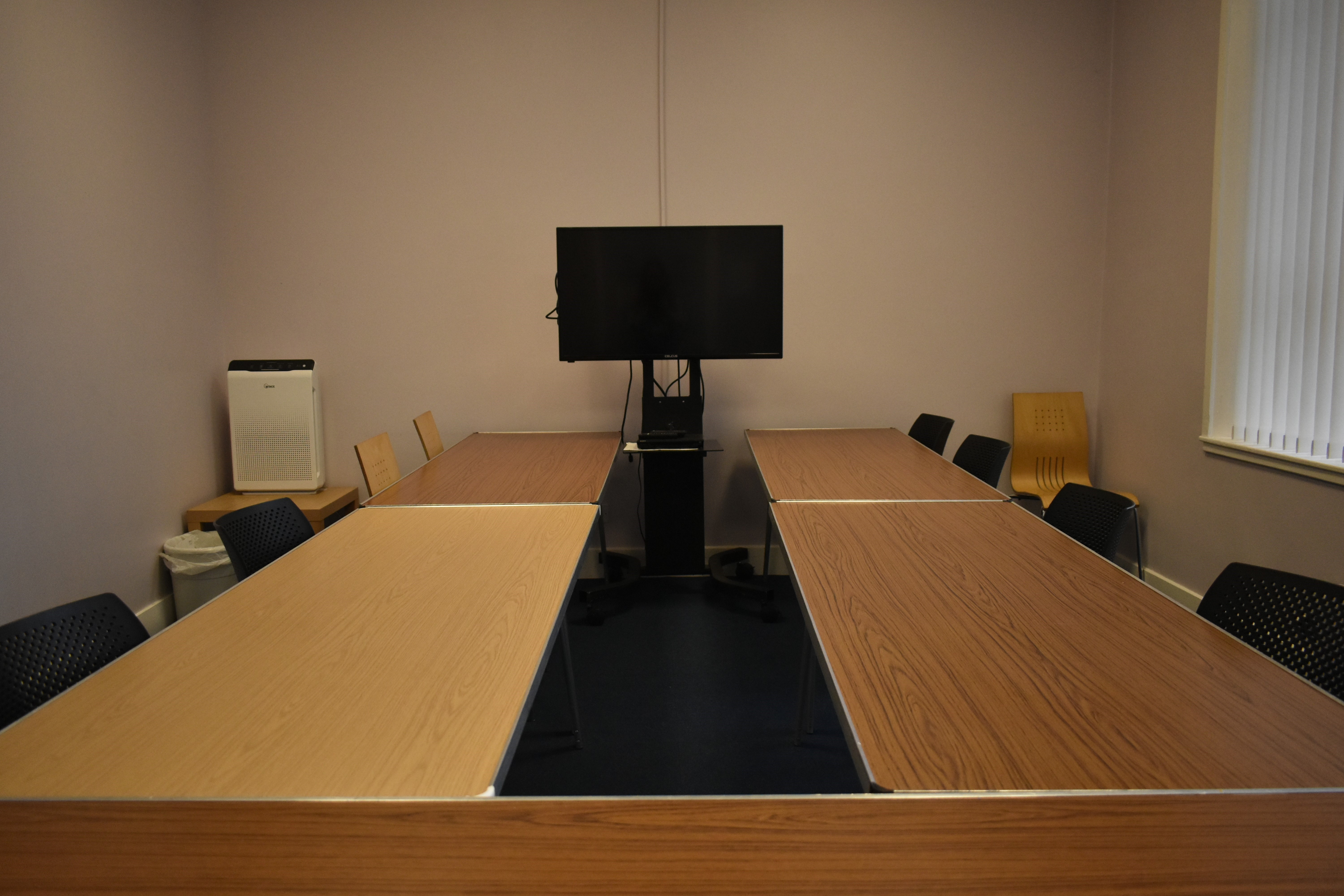 Conferenceroom_1